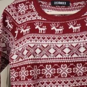Gorgeous sweater with deer